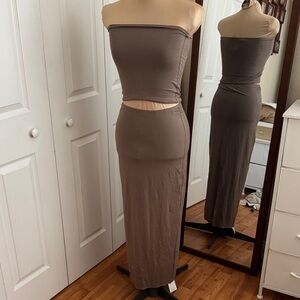 Trois The Brand Kendall Classic Strapless Maxi Skirt Set - Taupe Size 1